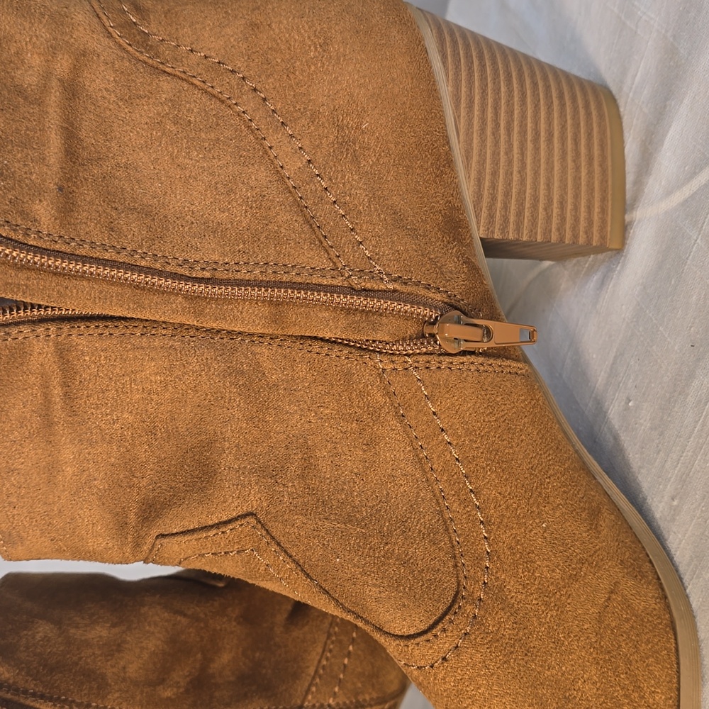 Brash Brown Fringe Ankle Boots Size 11 - Picture 7 of 12